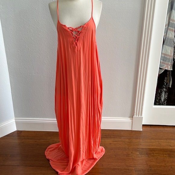 Elan Dresses & Skirts - Elan Women's Adjustable Straps Maxi With Pockets Dress Size OS